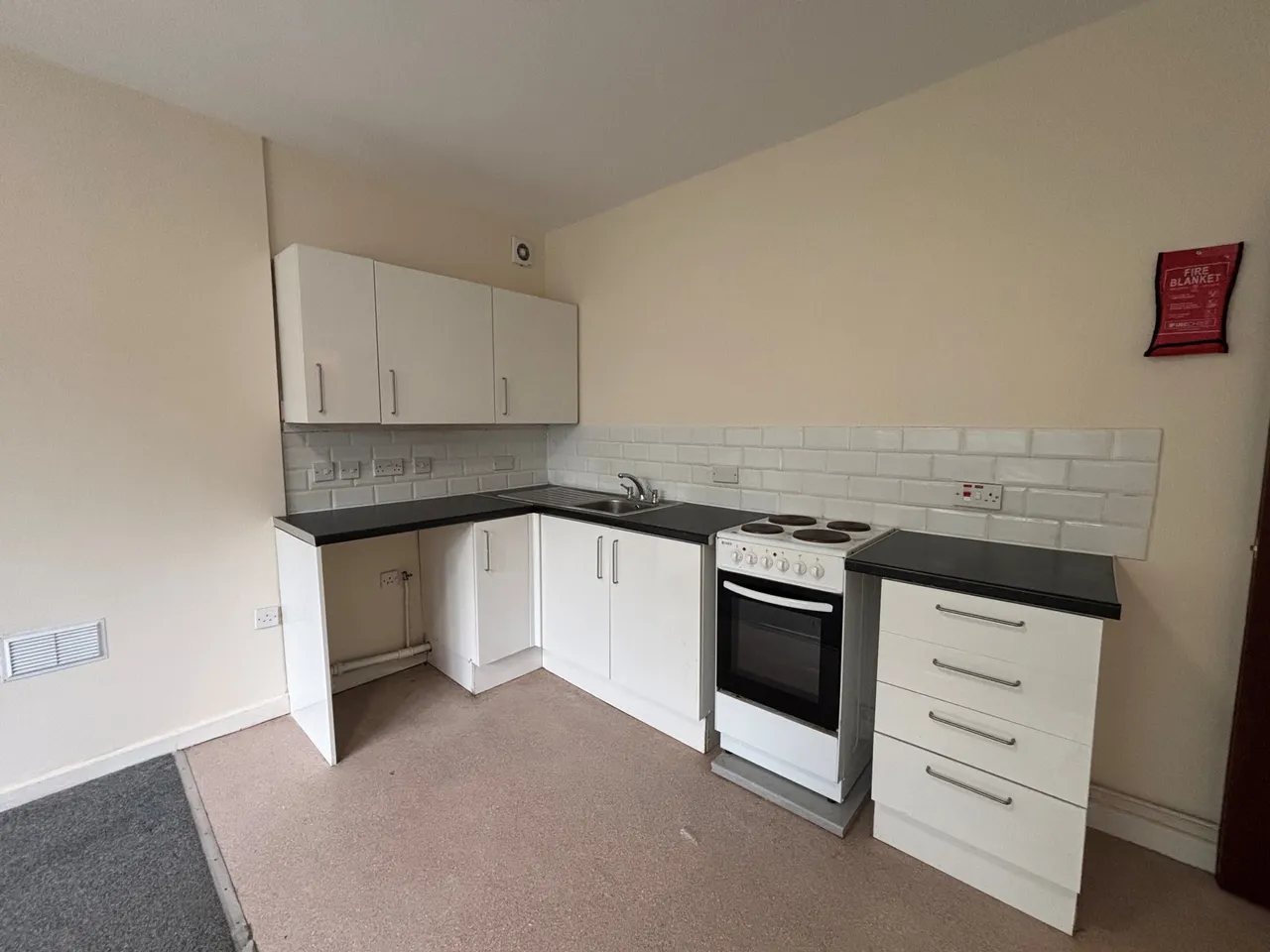 Tettenhall Road, WV1, photo 6