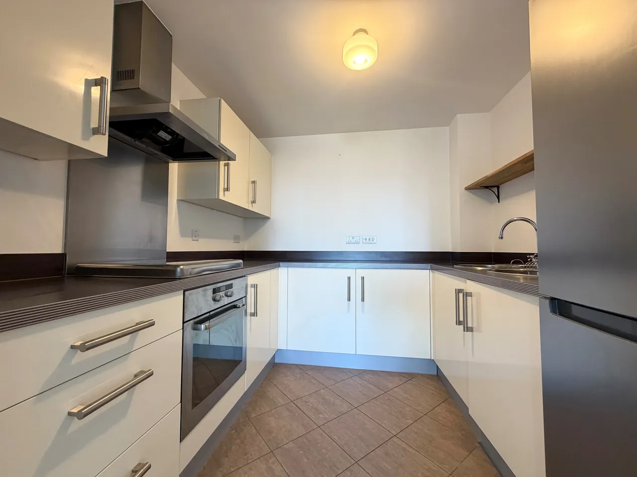 Granville Street, B1, photo 2