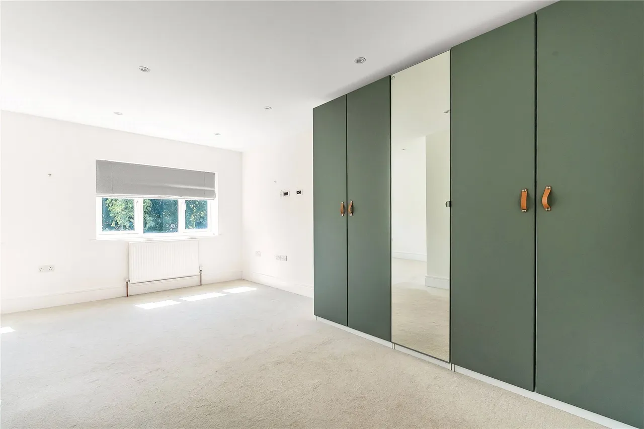 Evesham Road North, Reigate, RH2, photo 12