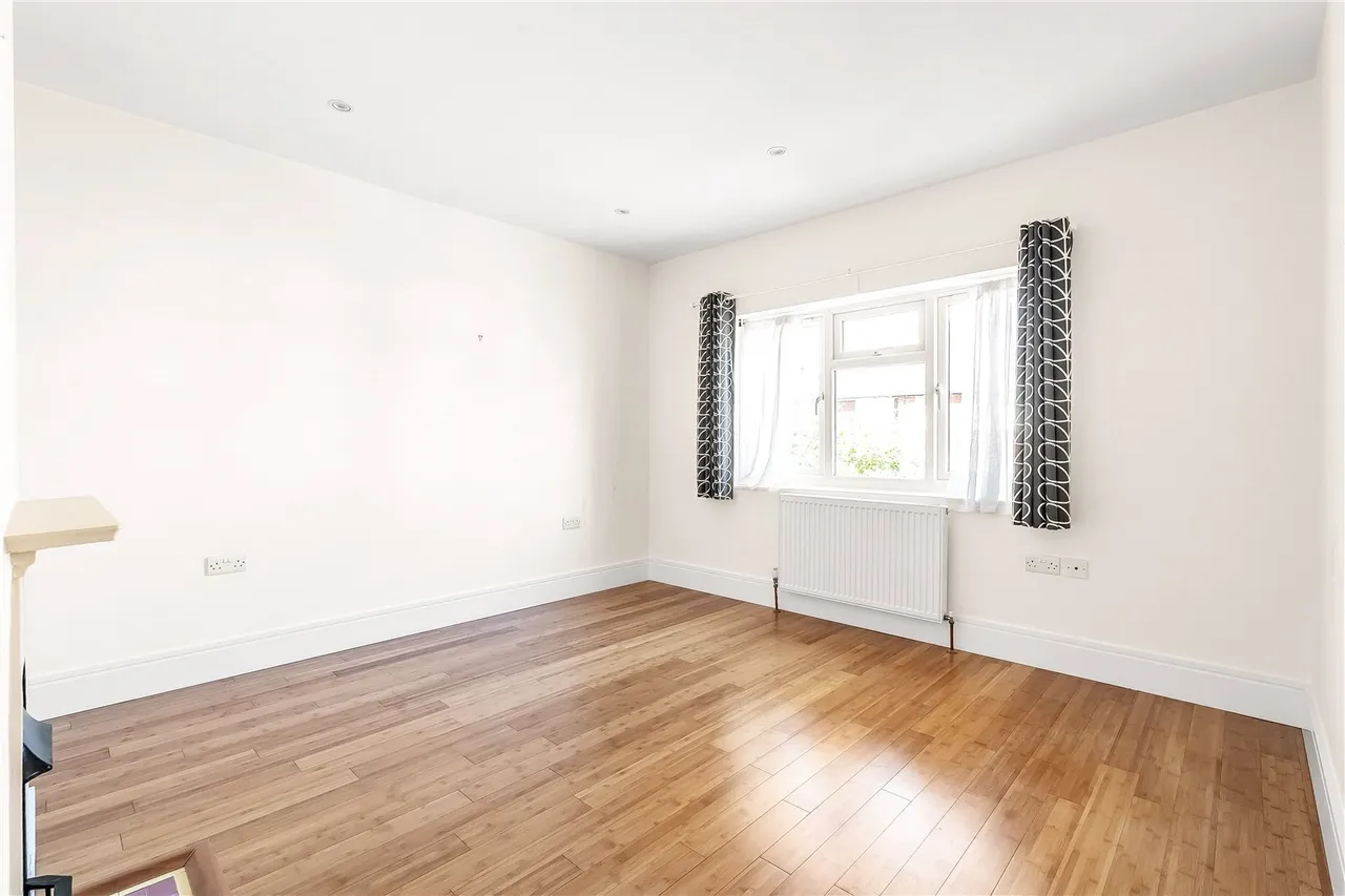 Evesham Road North, Reigate, RH2, photo 10