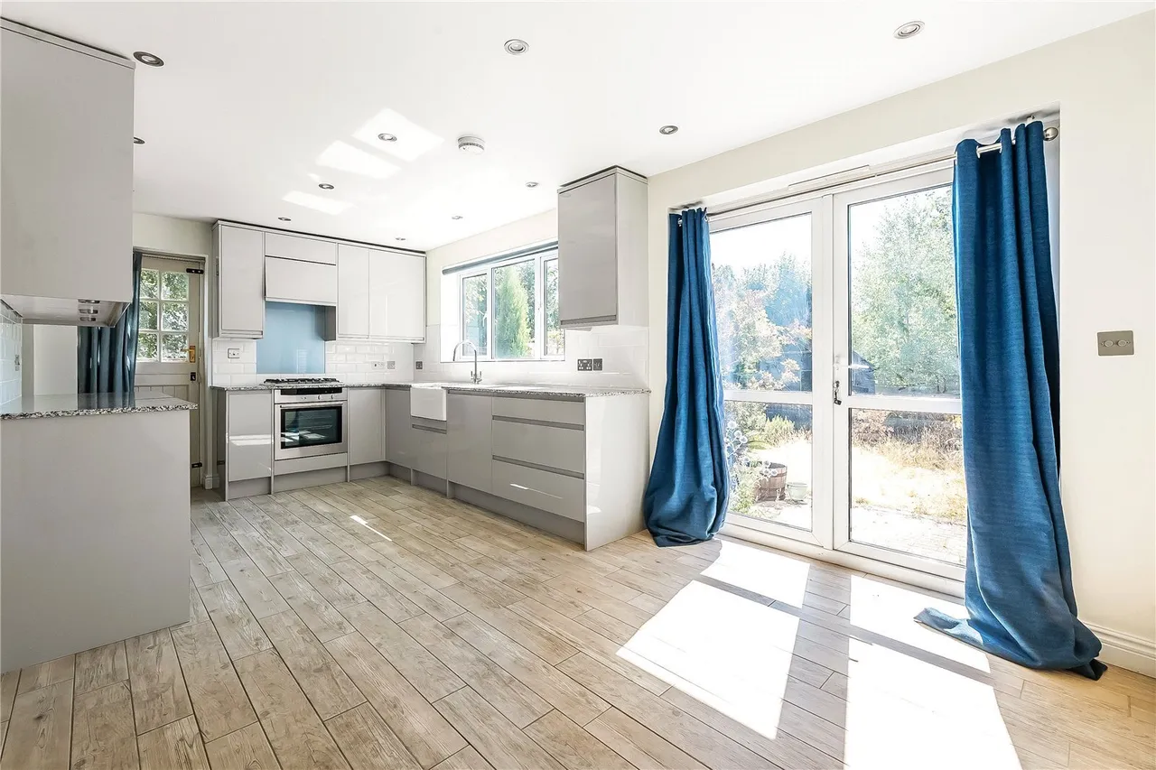 Evesham Road North, Reigate, RH2, photo 7