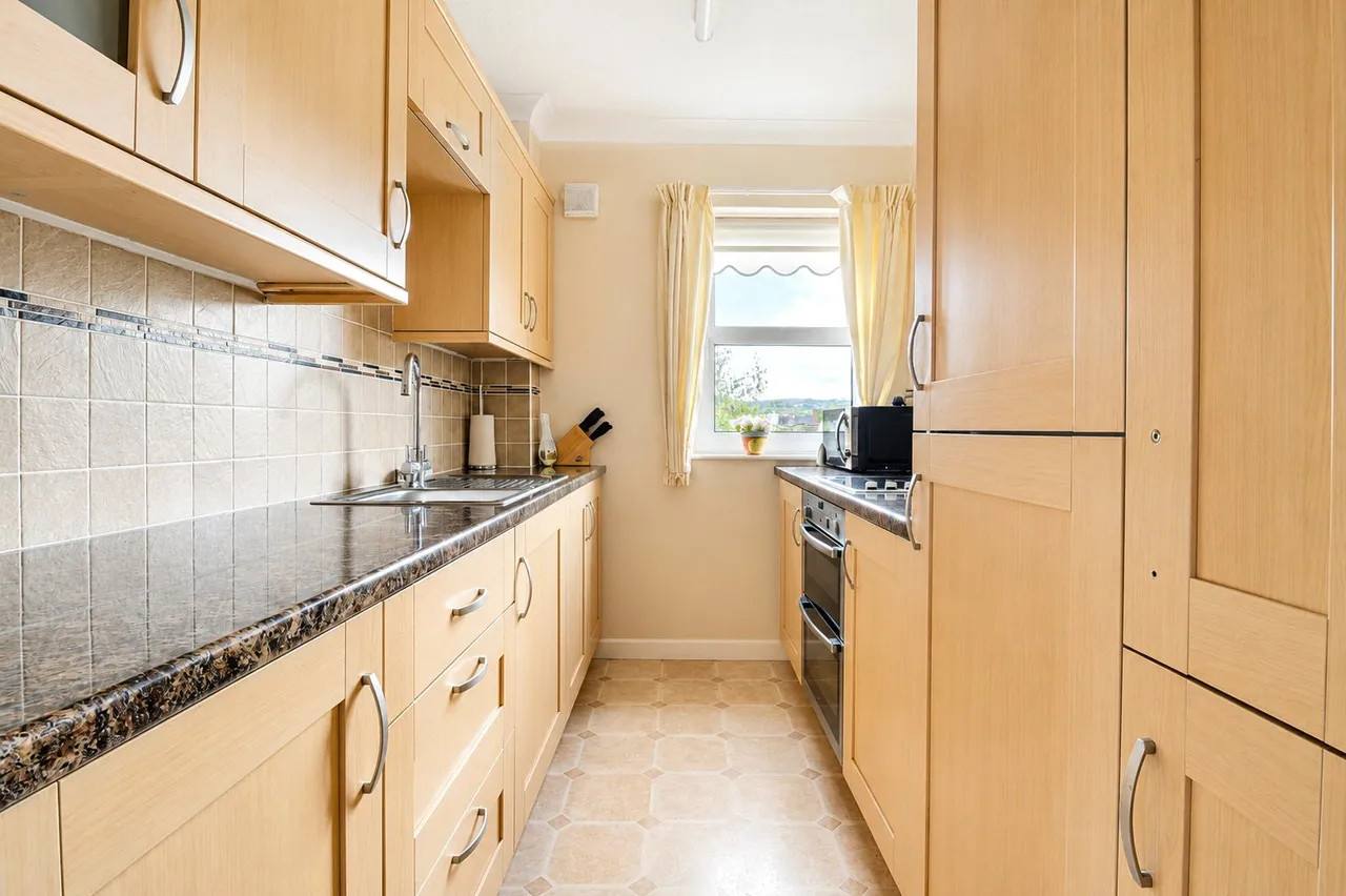 Litchdon Street, Barnstaple, EX32, photo 3