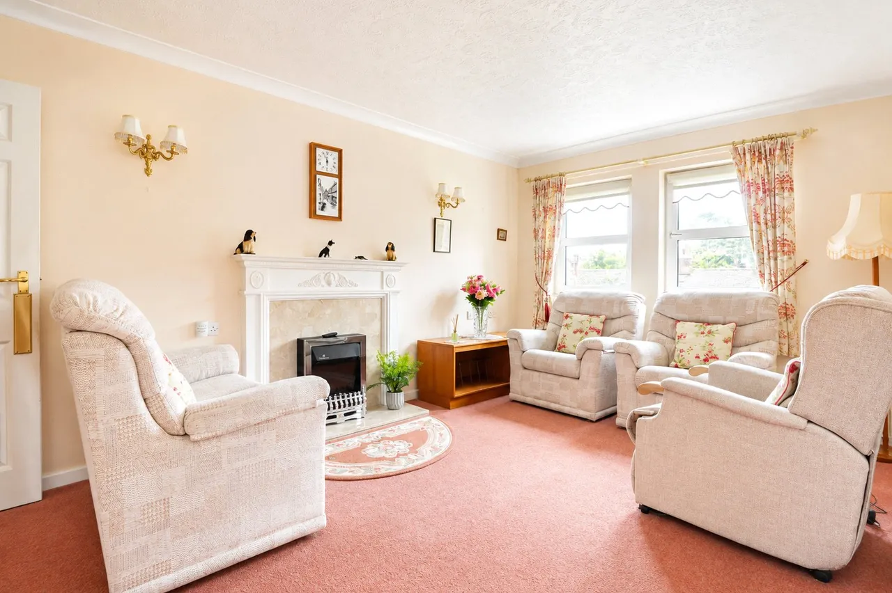 Litchdon Street, Barnstaple, EX32, photo 2