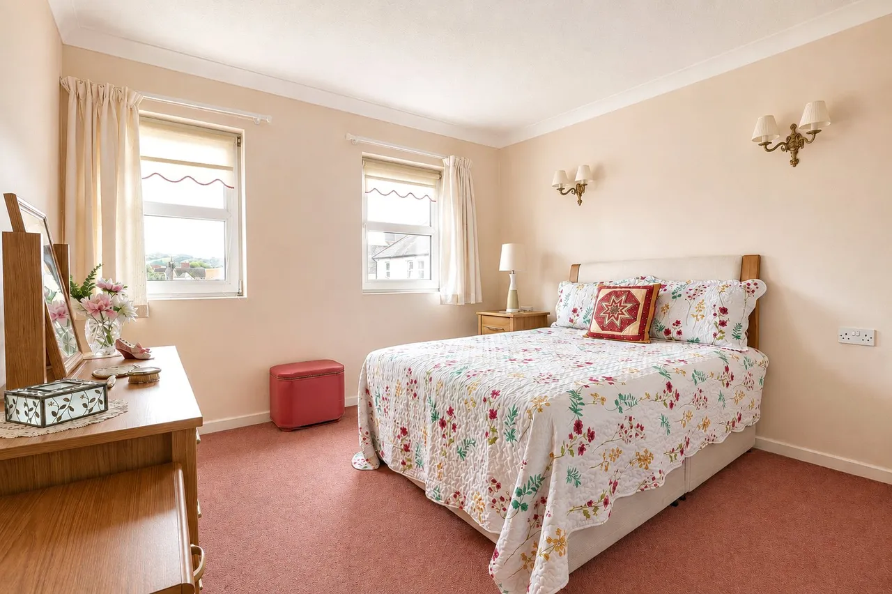 Litchdon Street, Barnstaple, EX32, photo 5