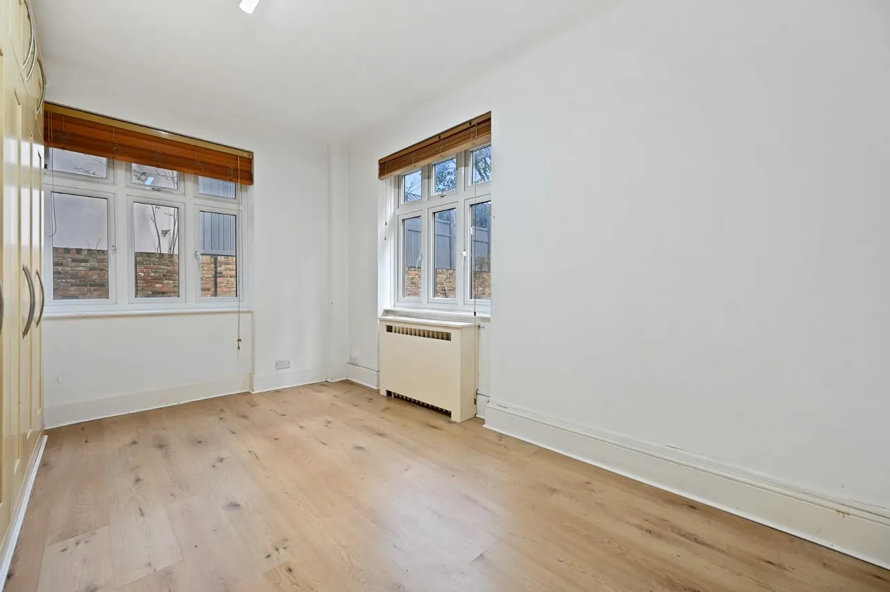 Hall Road, photo 6