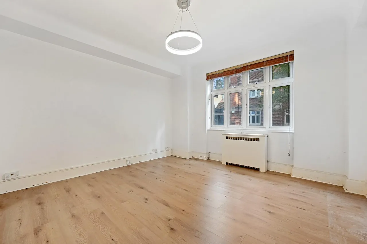 Hall Road, photo 8