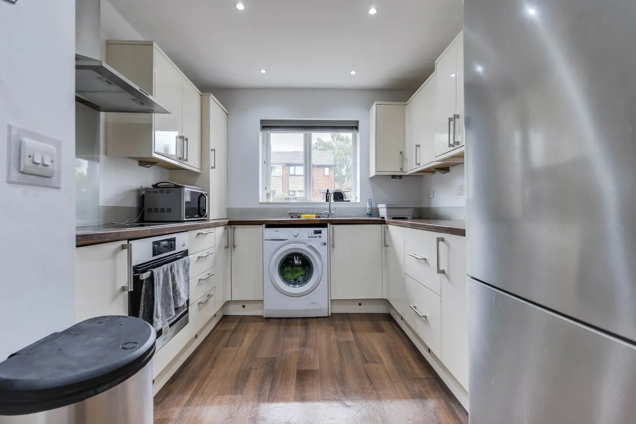 Green Lane, Cookridge, LS16, photo 7