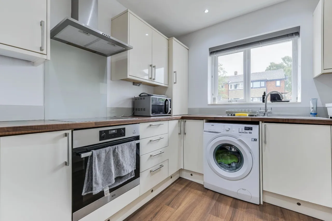 Green Lane, Cookridge, LS16, photo 6