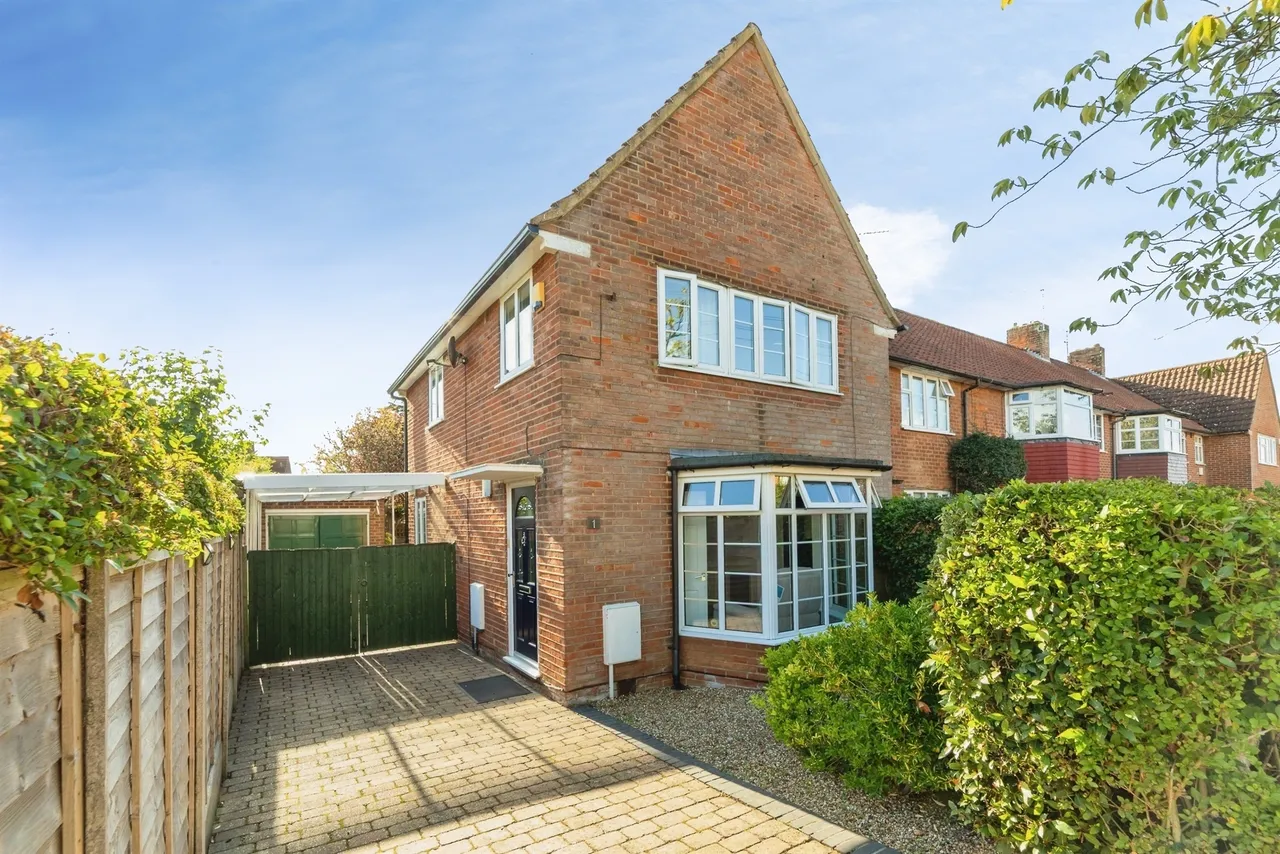 3 bed house for sale, Newfields, Welwyn Garden City, AL8