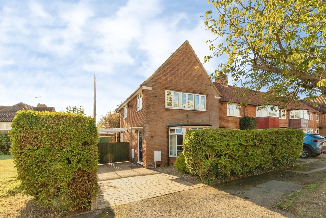 Newfields, Welwyn Garden City, AL8, photo 21