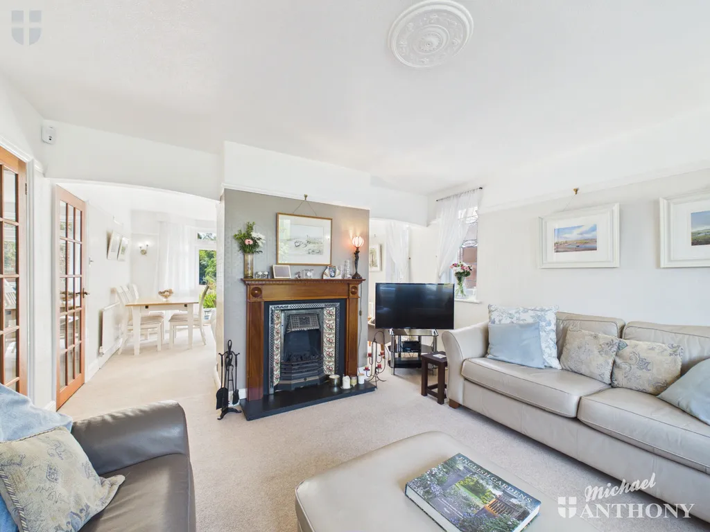 Tring Road, Aylesbury, HP20 1JT, photo 2