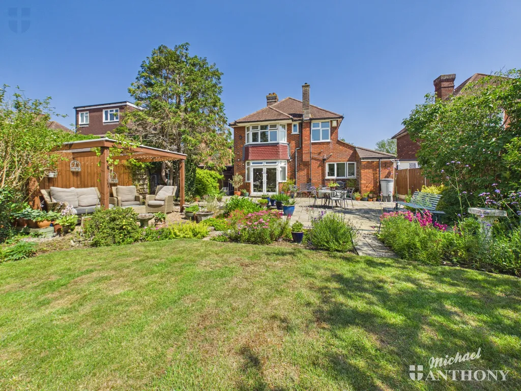 Tring Road, Aylesbury, HP20 1JT, photo 16