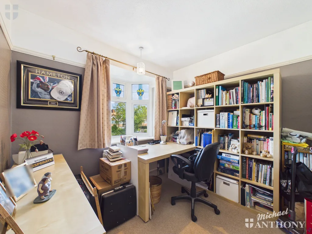 Tring Road, Aylesbury, HP20 1JT, photo 6