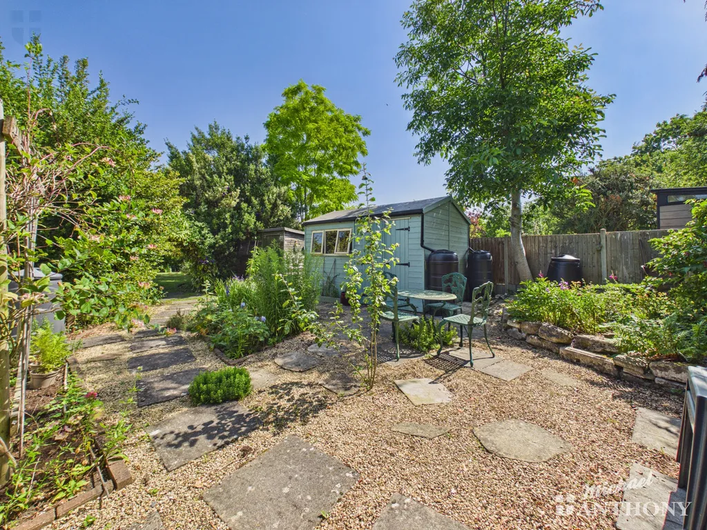 Tring Road, Aylesbury, HP20 1JT, photo 18