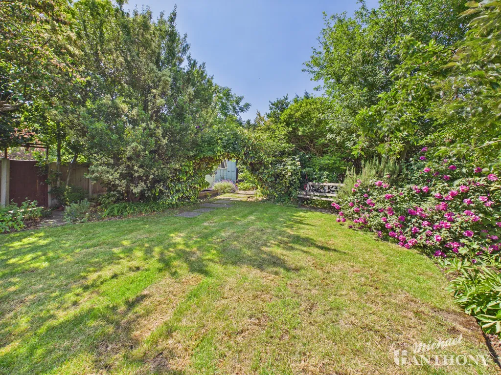 Tring Road, Aylesbury, HP20 1JT, photo 19