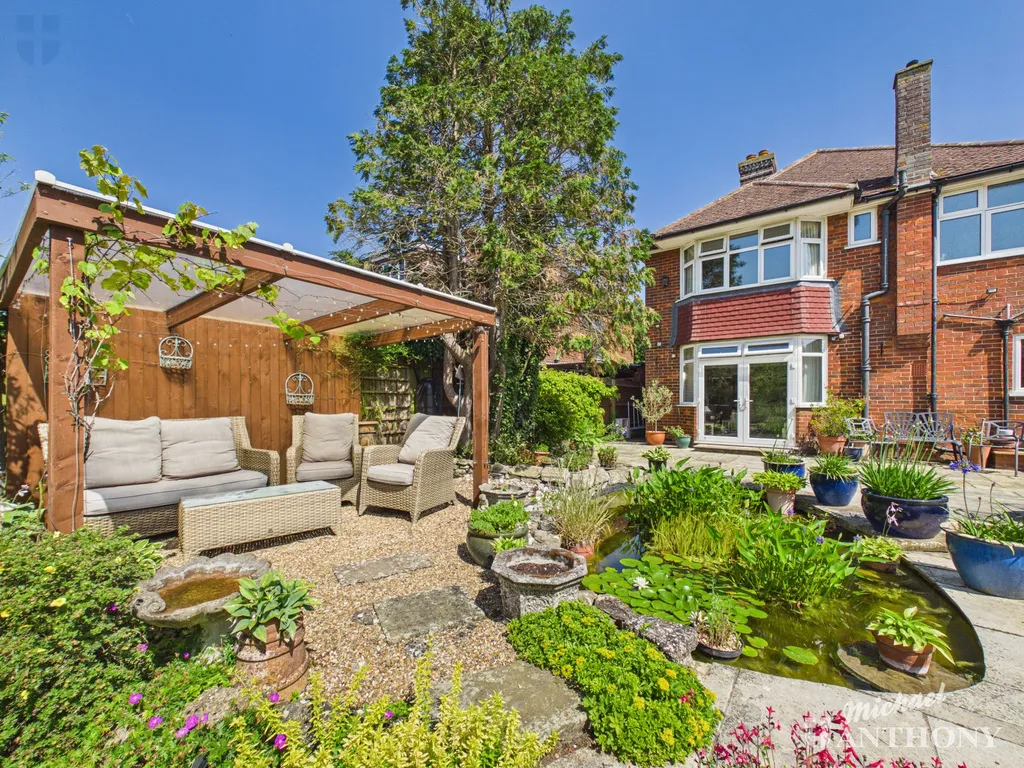 Tring Road, Aylesbury, HP20 1JT, photo 17