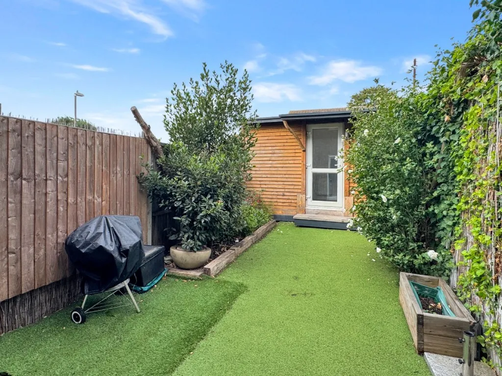 Cobsdene, Gravesend, DA12, photo 10