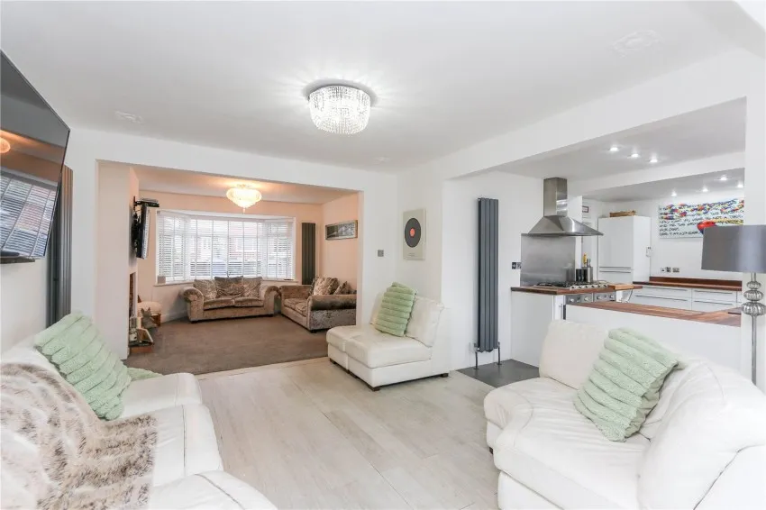 Ladybridge Road, Cheadle Hulme, photo 13