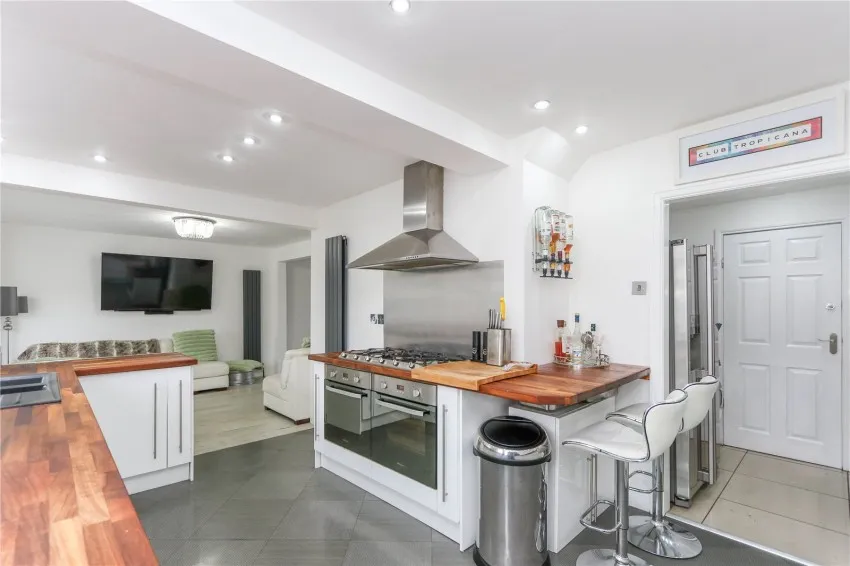 Ladybridge Road, Cheadle Hulme, photo 15