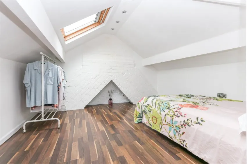 Ladybridge Road, Cheadle Hulme, photo 18