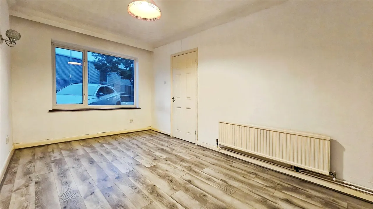 The Causeway, Staines-upon-Thames, TW18, photo 6
