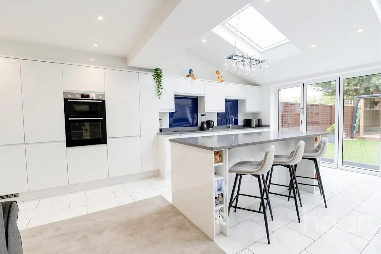 Mallards Rise, Harlow, CM17, photo 13