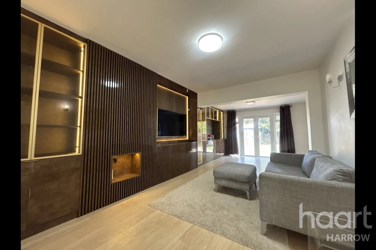 4 bed house to rent, Brook Drive, HA1