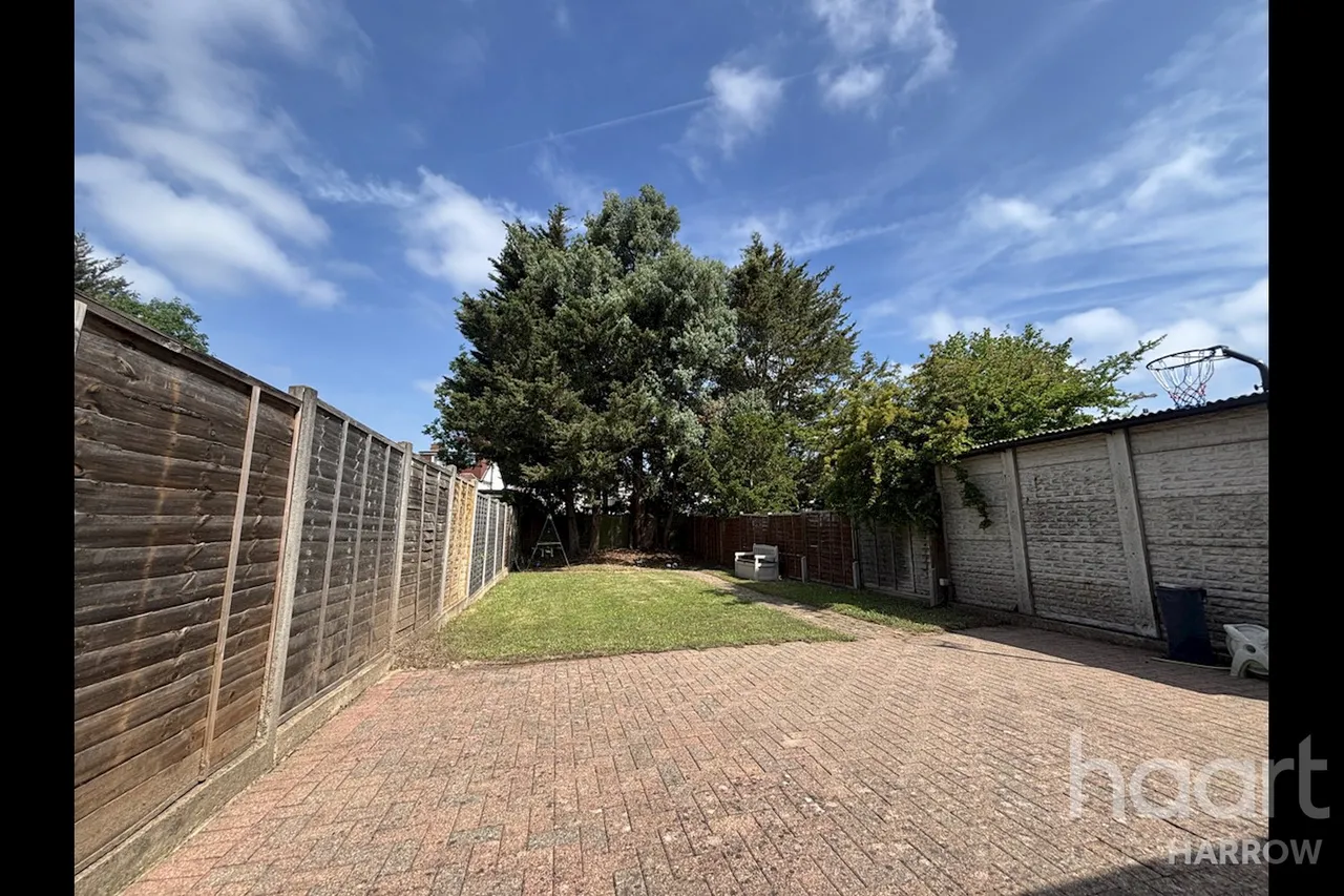 Brook Drive, HA1, photo 12