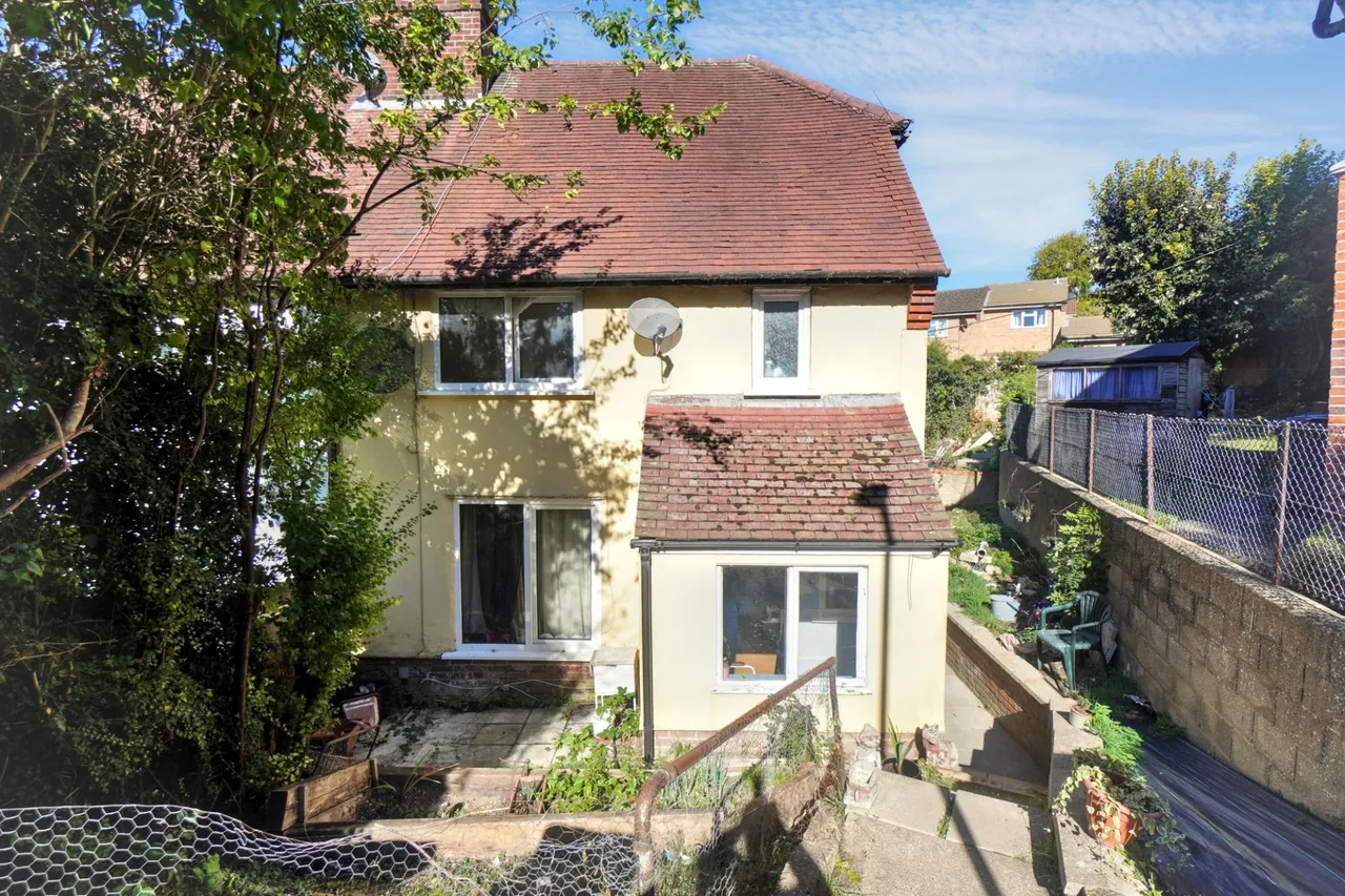 3 bed house for sale, Hillside, High Wycombe, HP13