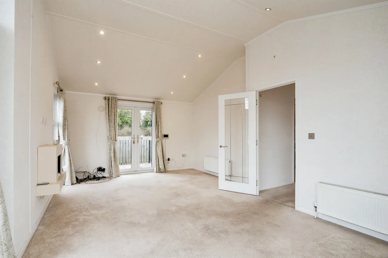 Queen Street, Paddock Wood, TN12, photo 6