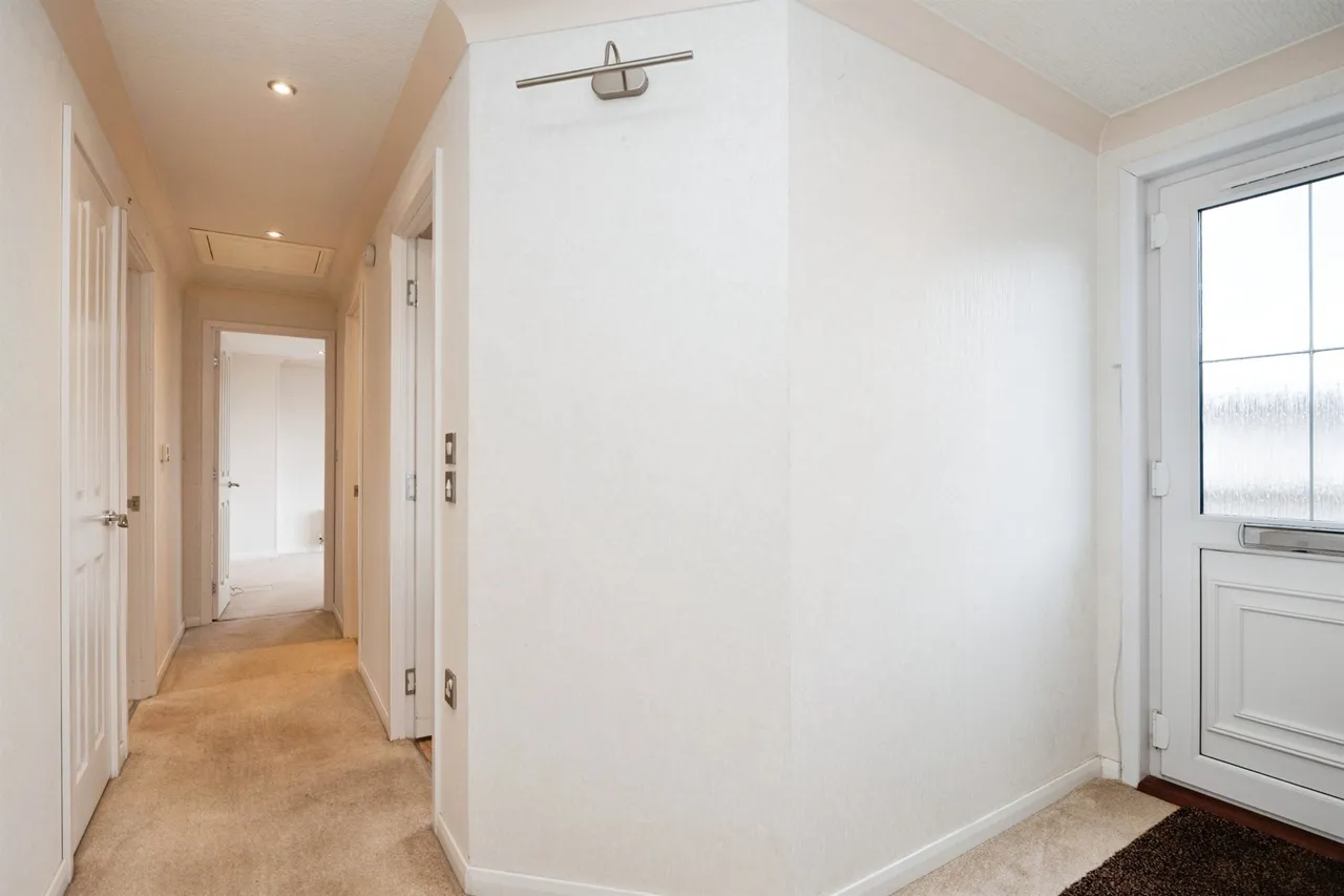 Queen Street, Paddock Wood, TN12, photo 9