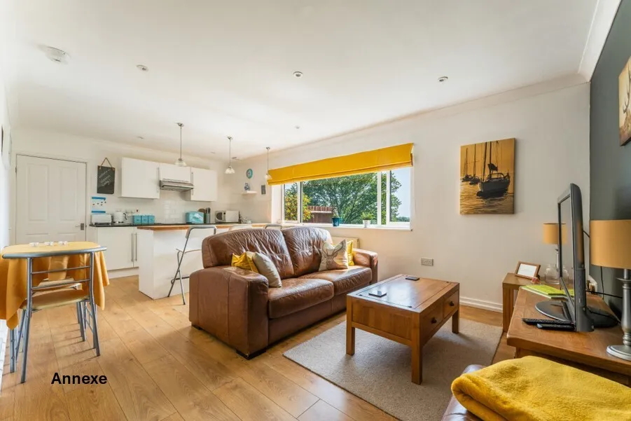 North Gorley, Fordingbridge, SP6, photo 15