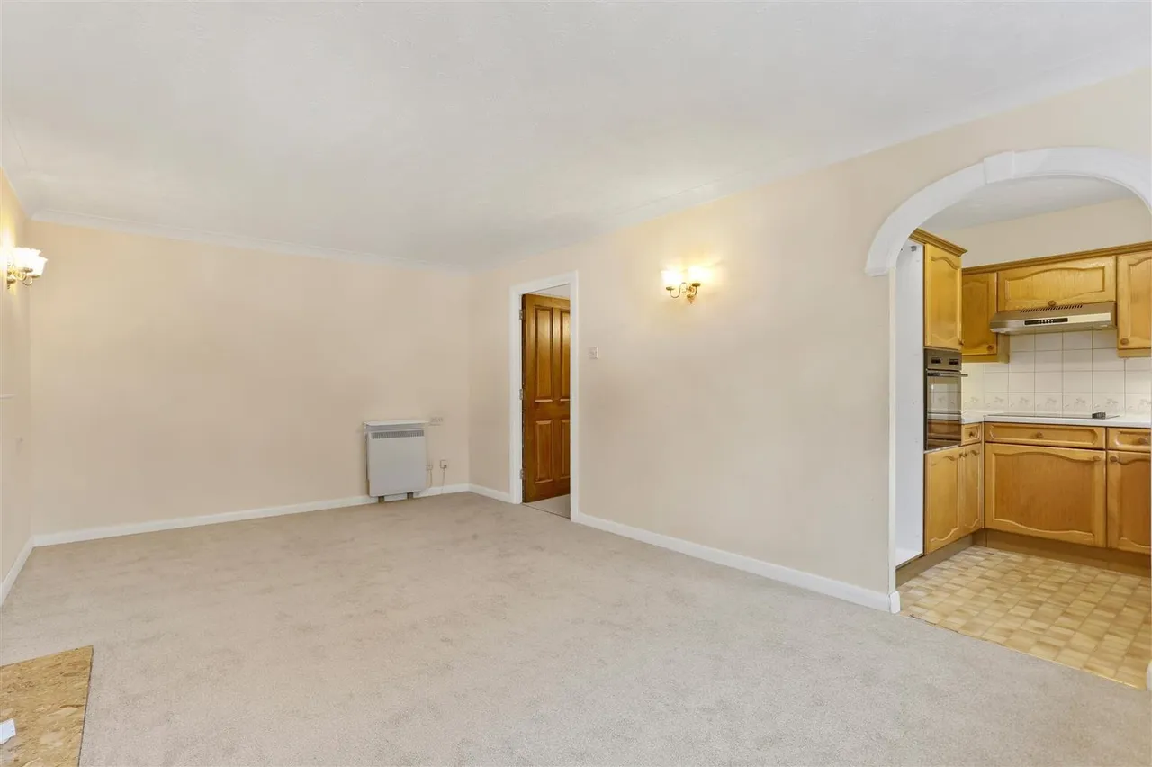 Whytecliffe Road South, Purley, CR8, photo 3