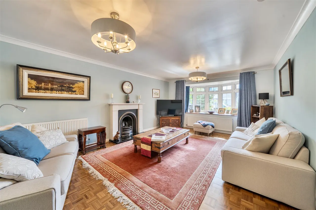 Howletts Lane, Ruislip, Middlesex, HA4 7SA, photo 3