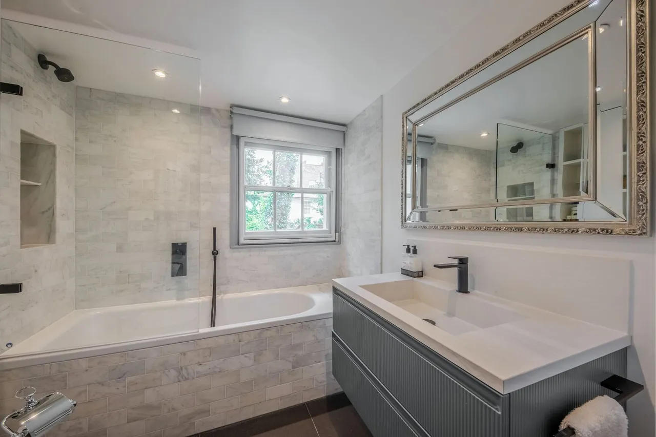 Hereford Road, Notting Hill, W2 5BB, photo 12