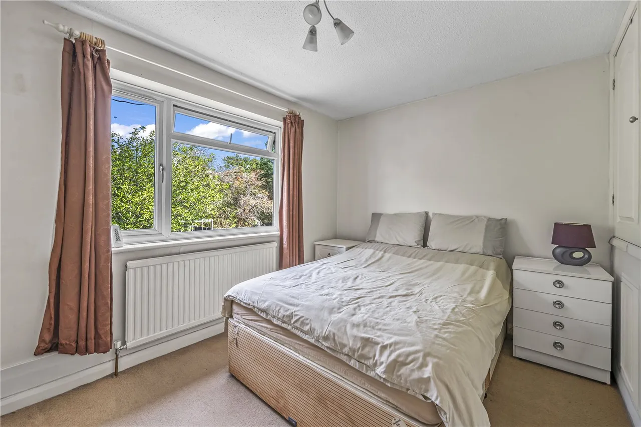 Wordsworth Road, Hampton, TW12 1ES, photo 4