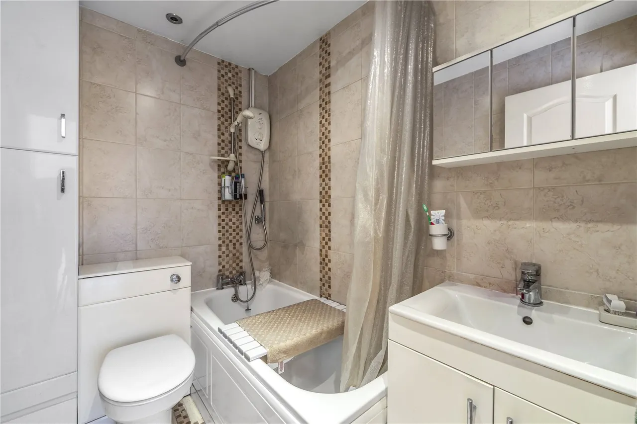 Wordsworth Road, Hampton, TW12 1ES, photo 5