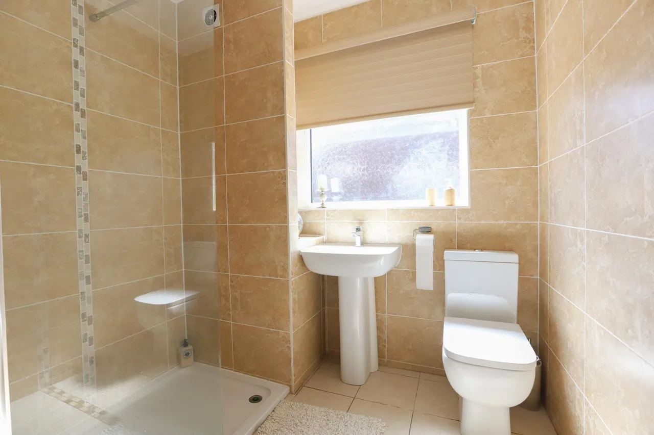 Lowton Road, Lytham St. Annes, FY8, photo 16