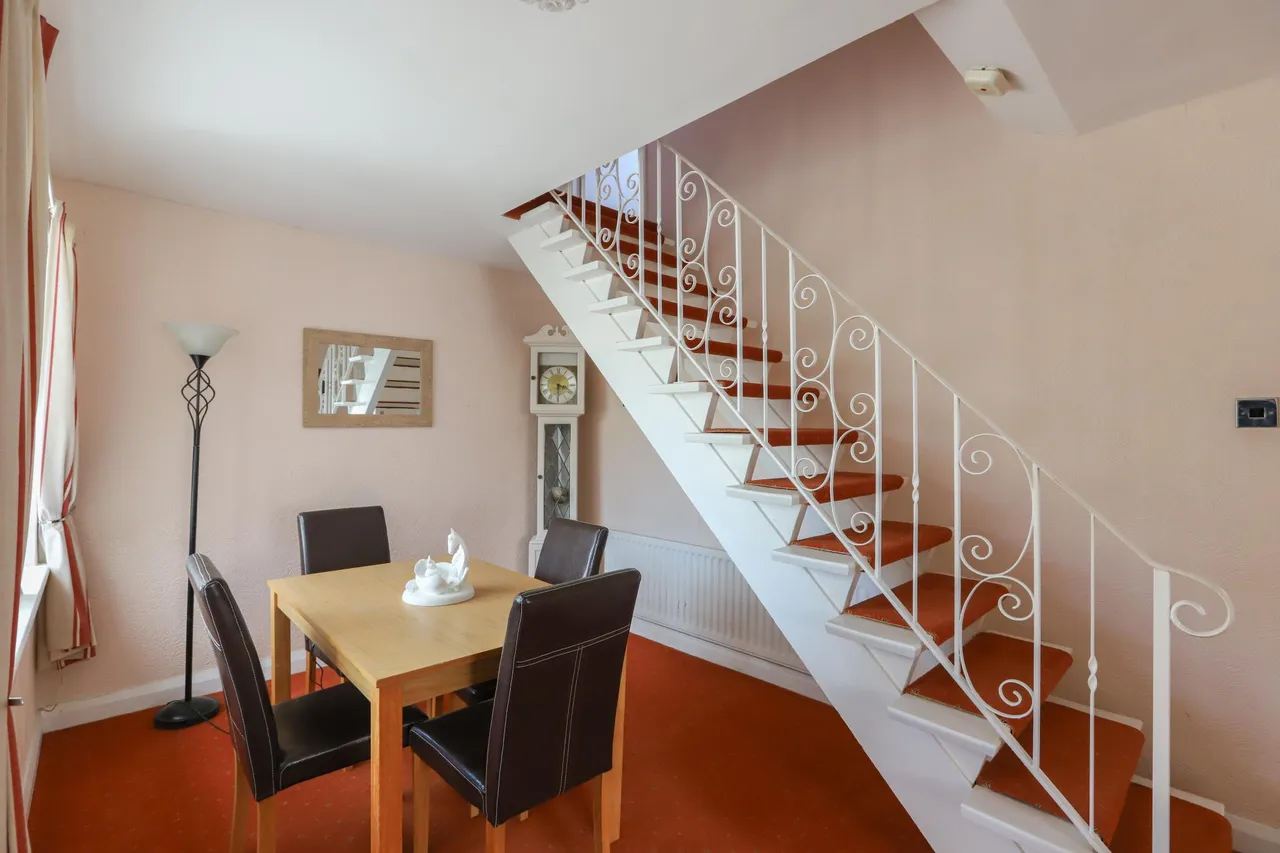Lowton Road, Lytham St. Annes, FY8, photo 3