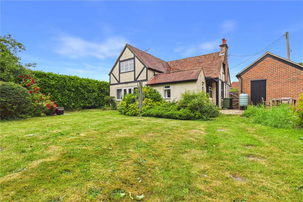 Whitehouse Road, Woodcote, RG8, photo 9