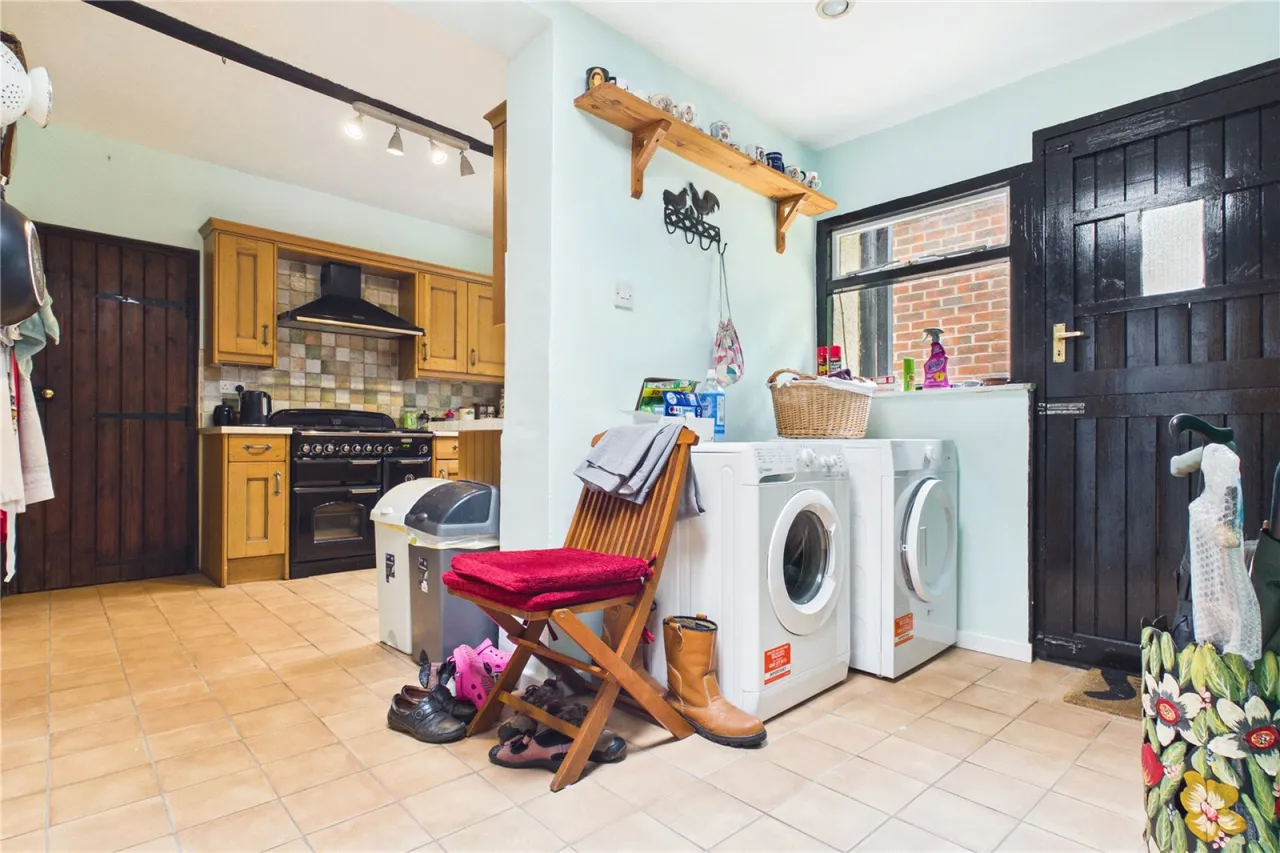 Whitehouse Road, Woodcote, RG8, photo 12