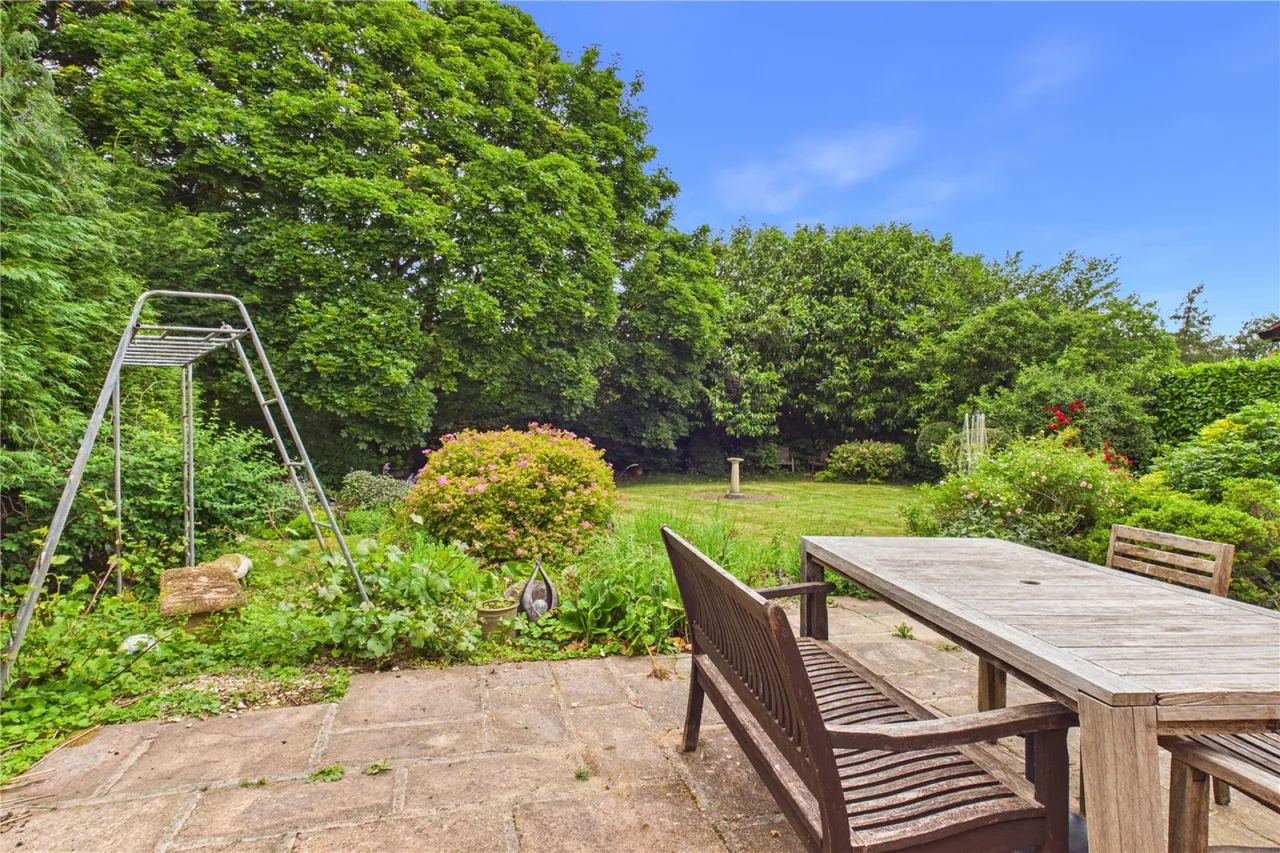 Whitehouse Road, Woodcote, RG8, photo 2