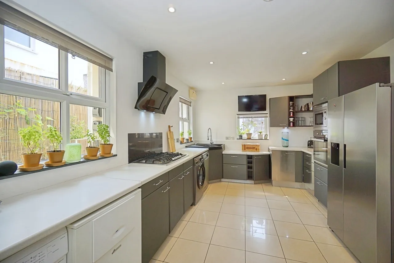 Pednolver Terrace, St. Ives, TR26, photo 9