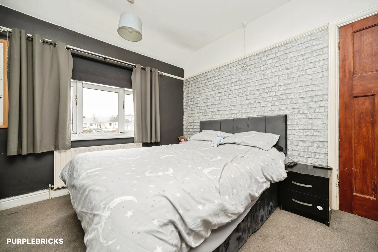Throne Crescent, Rowley Regis, B65, photo 4