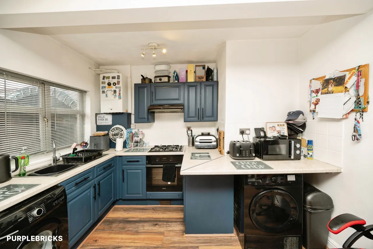 Throne Crescent, Rowley Regis, B65, photo 7
