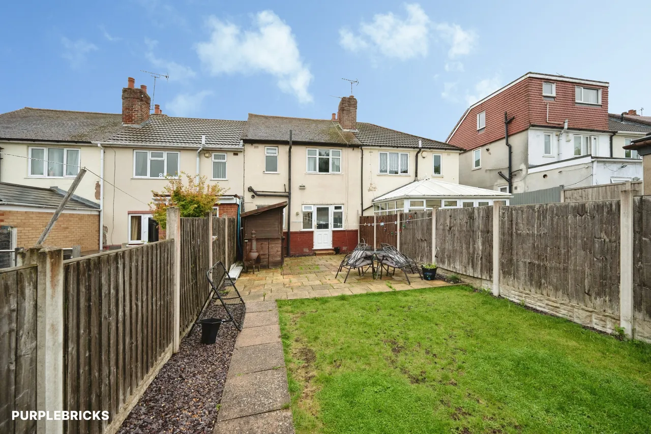 Throne Crescent, Rowley Regis, B65, photo 17