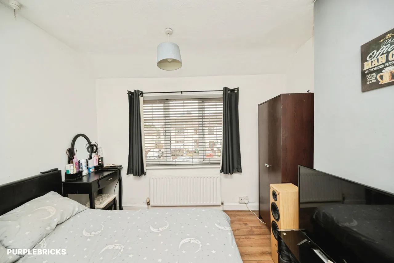 Throne Crescent, Rowley Regis, B65, photo 11