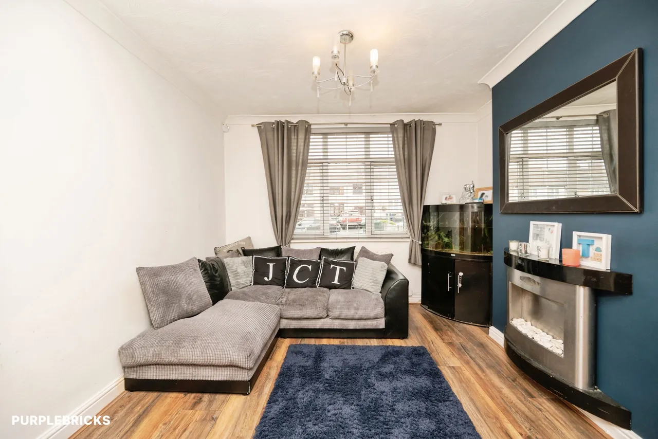 Throne Crescent, Rowley Regis, B65, photo 8
