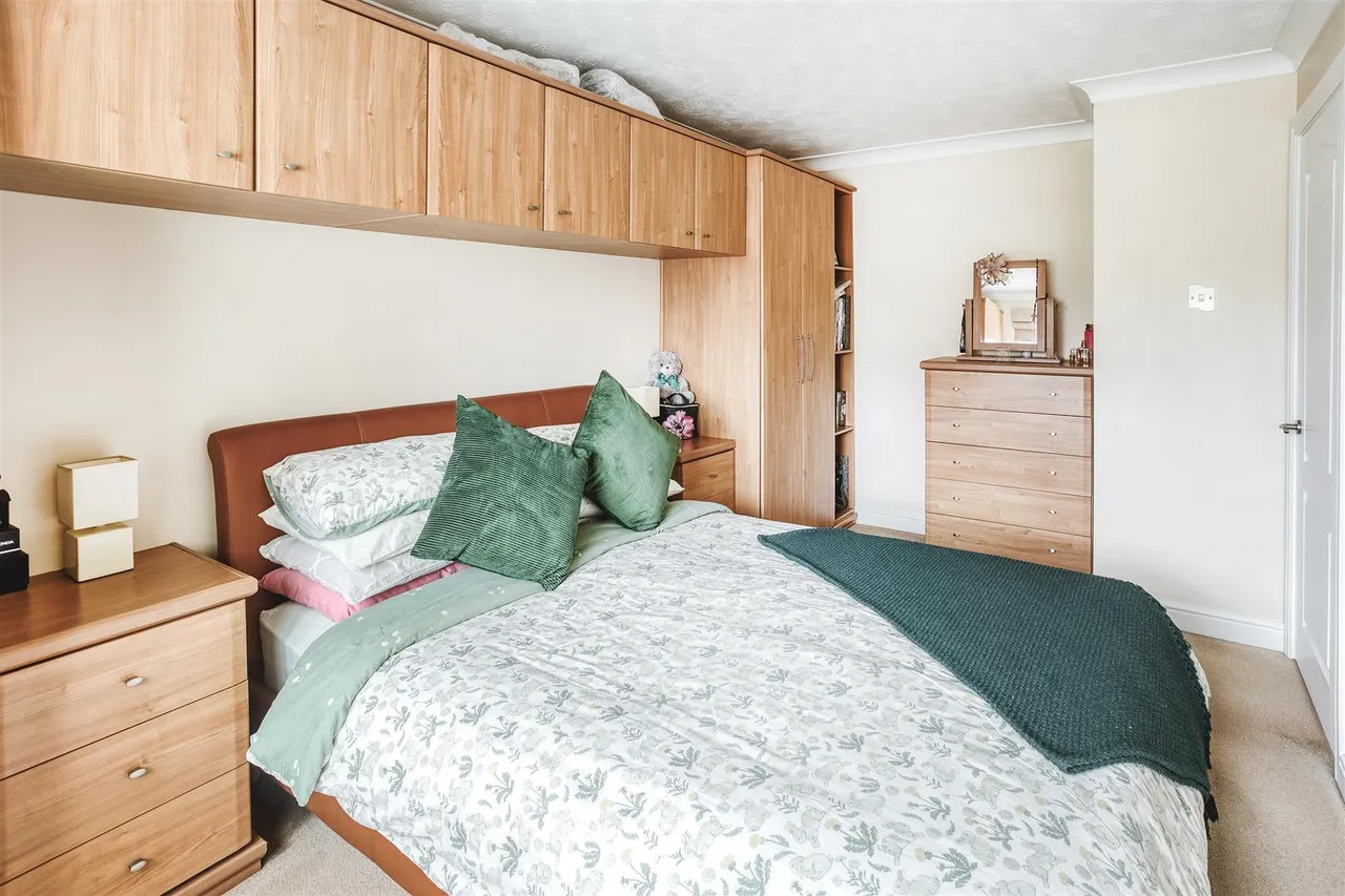 Somerby Way, Oakwood, photo 11