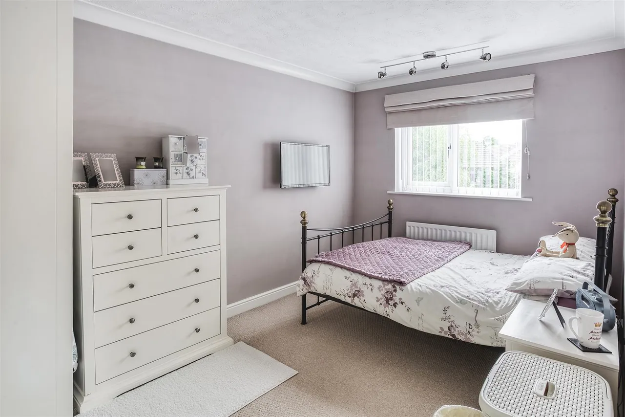 Somerby Way, Oakwood, photo 12